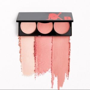 Betty boop blush palette